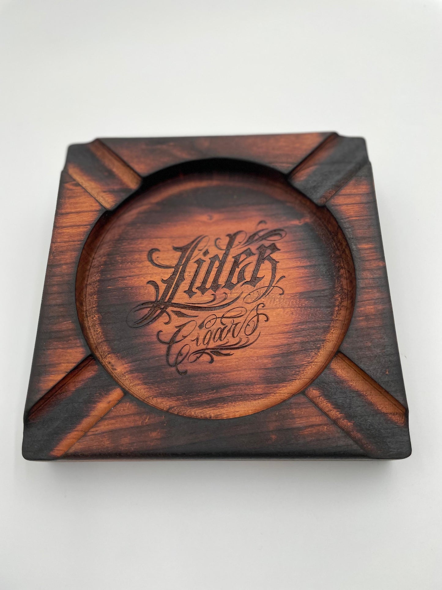 Lider Cigars Custom Ashtray